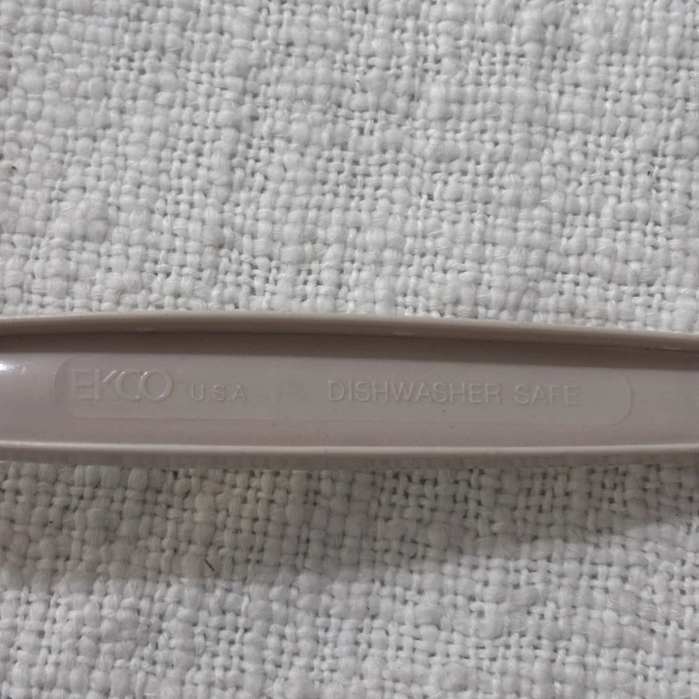 Ekco Slotted Pasta Spoon Vintage Dishwasher Safe USA Almond Serving Utensil Food